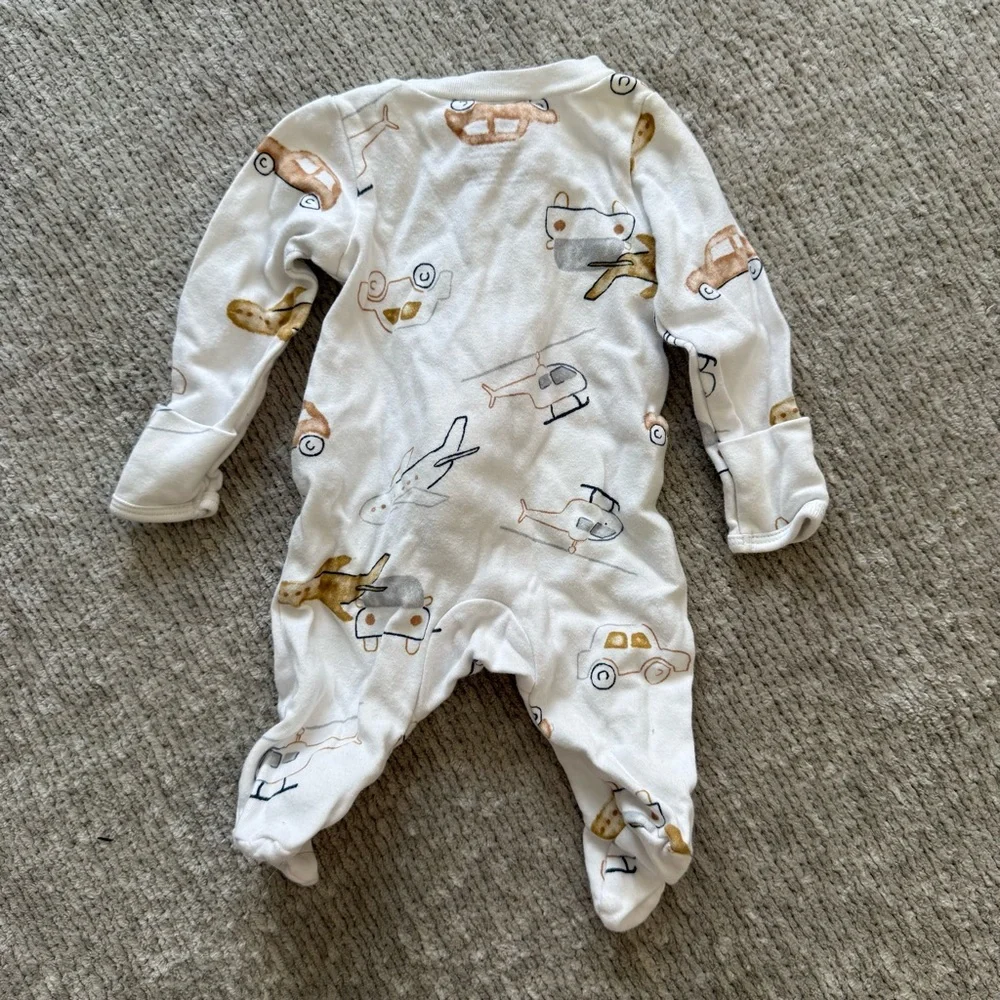 Carter's Newborn Footed‎ Zip Sleeper Airplane & Vehicle Print